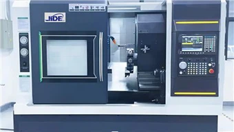 Tokarka pozioma CNC